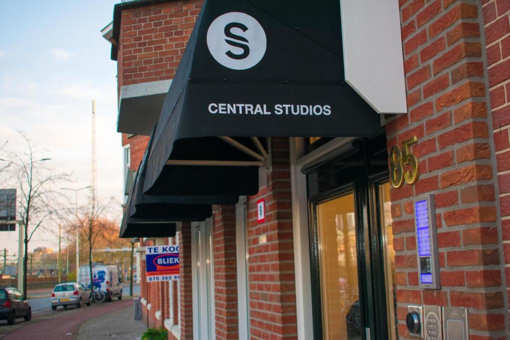 Central Studios - Andando Por El Mundo